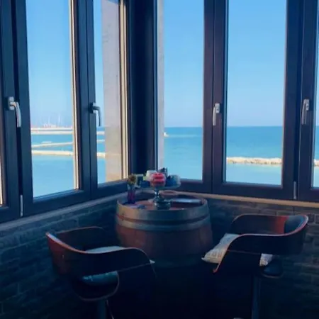 Apartment Eclettico/lungomare E Centro Storico Bari
